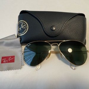 RayBan Classic Aviators